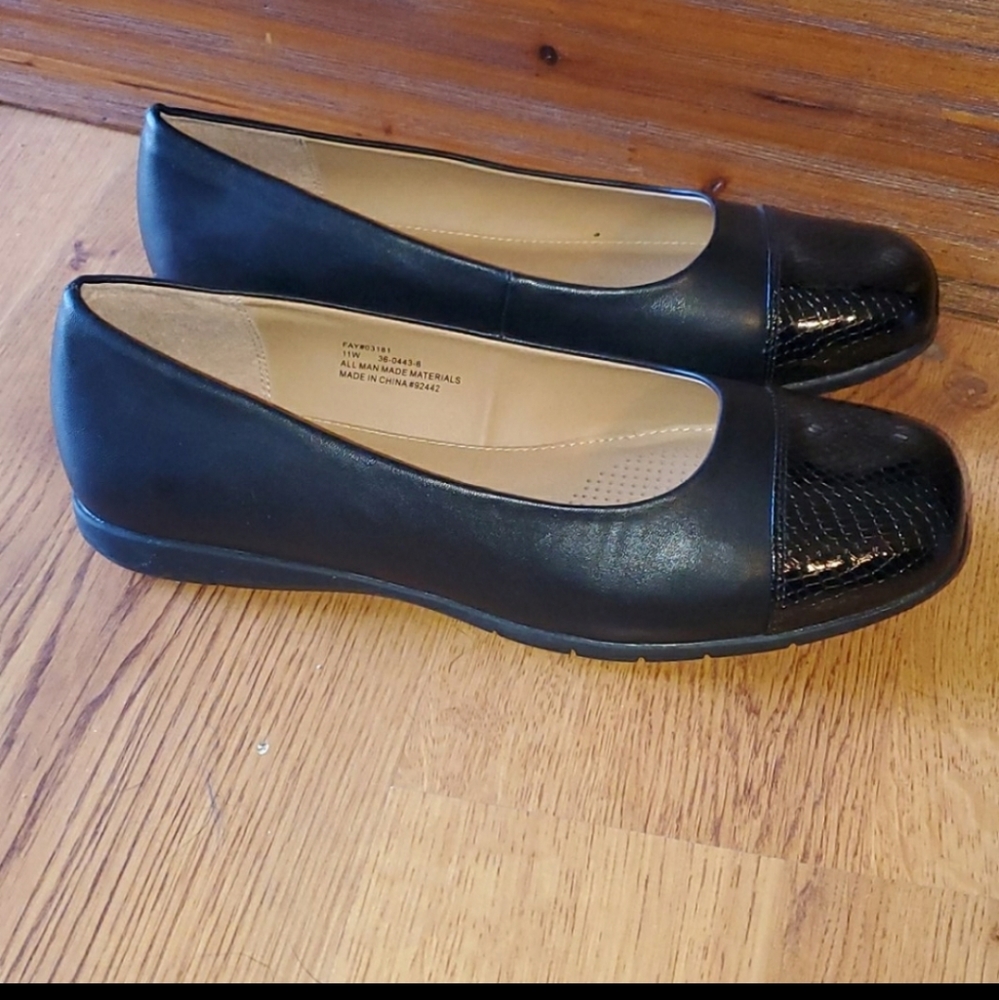 Comfortview brand new size 11 w